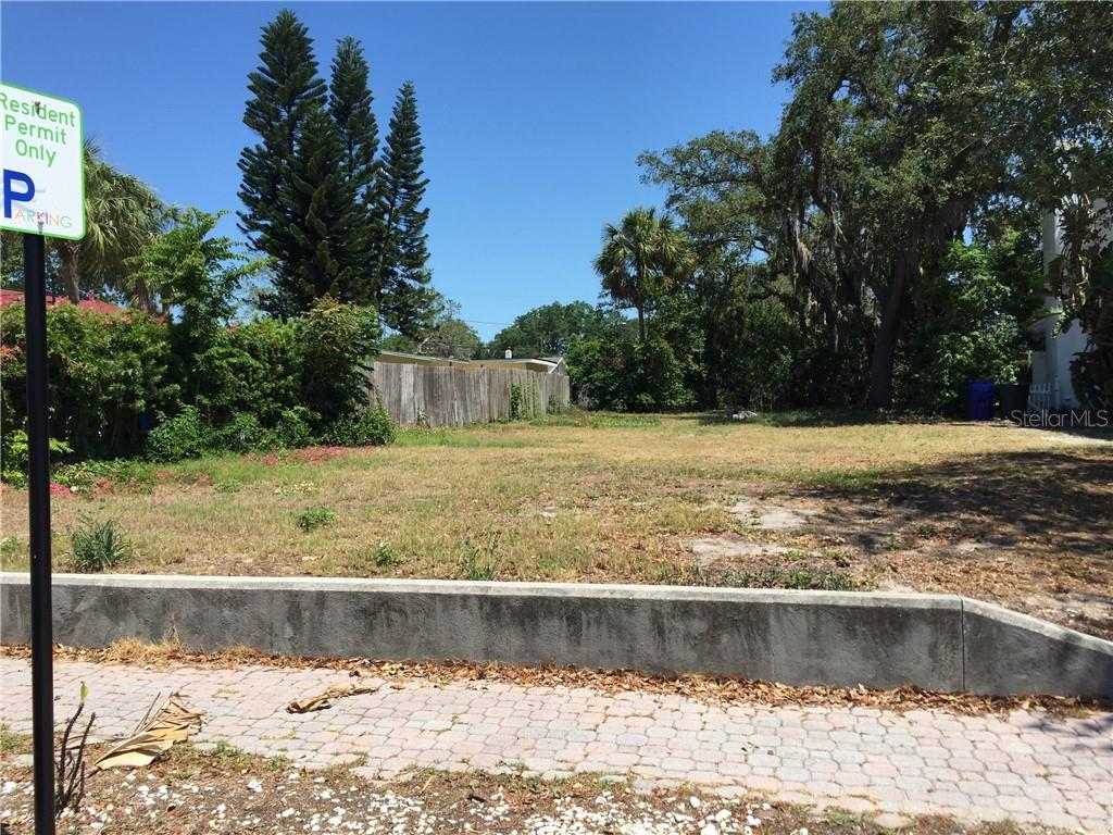 GRANTS A J SUB - фото