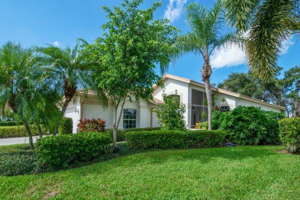 STONEYBROOK GOLF & COUNTRY CLUB