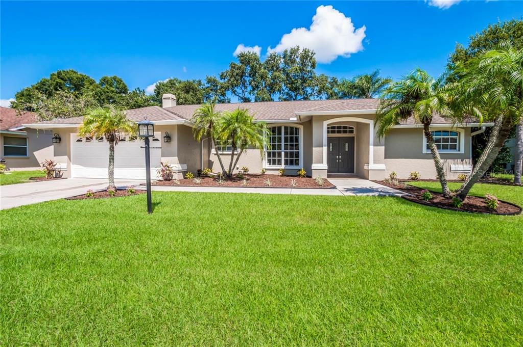 EMERALD GARDENS - фото