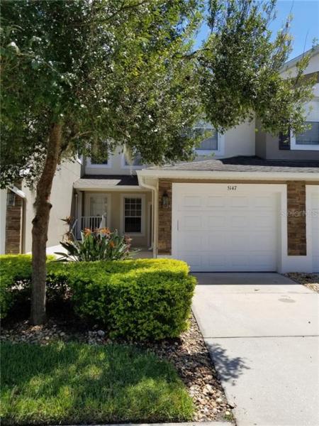 CARRIAGE HOMES AT DUNWOODY COMMONS A CONDO