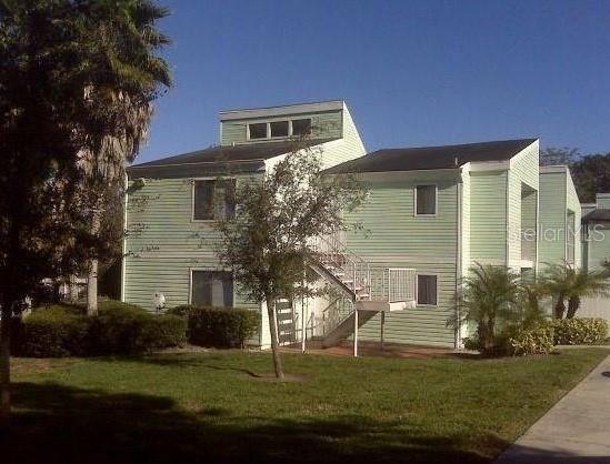 COUNTRY WALK AT ALTAMONTE SPGS A CONDO