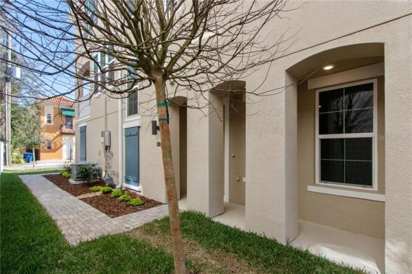 N HYDE PARK/SOHO AREA