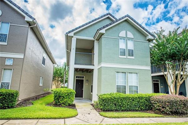 VILLAS AT CARROLLWOOD CONDO