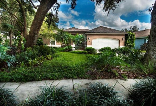 RIVER HILLS COUNTRY CLUB PH 01