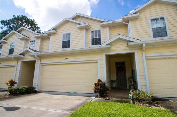 PINE GROVE CONDO AT BLOOMINGDALE