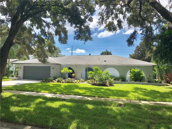 CLUBHOUSE ESTATES OF COUNTRYSIDE