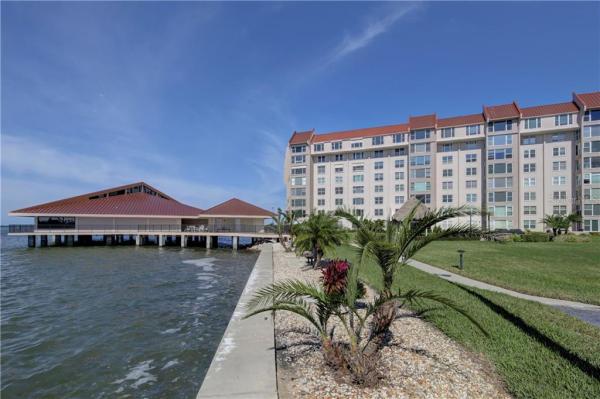 EDGEWATER ARMS CONDO