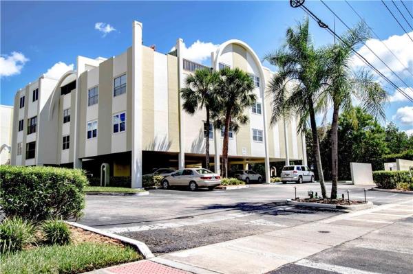 RACQUET CLUB NORTHEAST CONDO THE