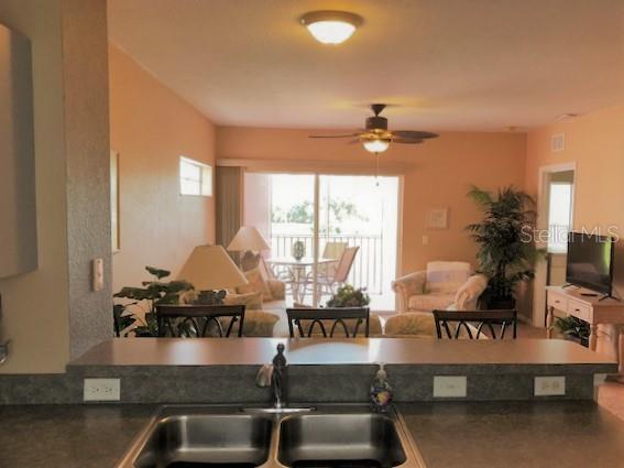 LAKE VIEW CONDO HERITAGE LAKE PARK