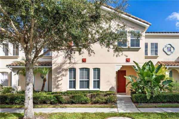 FOUNTAINS/CRYSTAL CRK CONDO 02