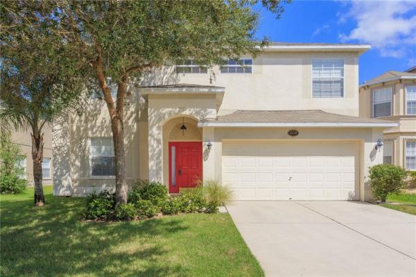 CARRIAGE POINTE PH 01