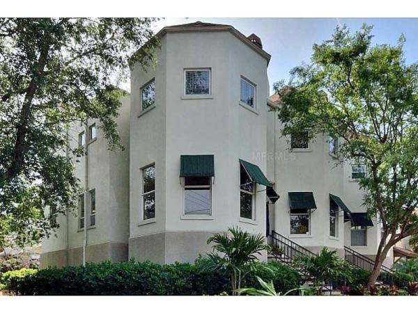 HYDE PARK PLACE A CONDO