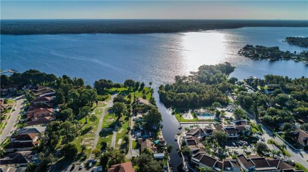 TAMPA & TARPON SPGS LAND CO