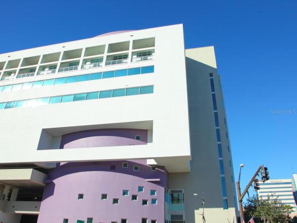 CITYSCAPE AT COURTHOUSE CENTRE