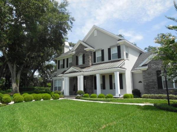 CRESCENT HILLS/CHRISTINA