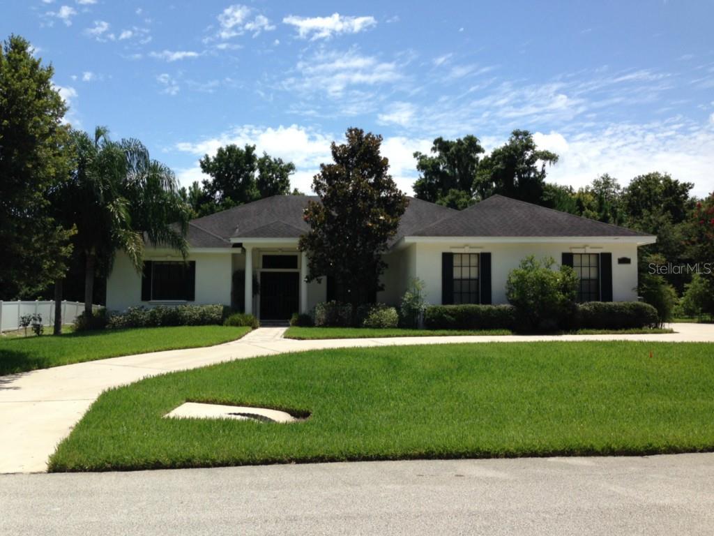 GARDNER OAKS - фото