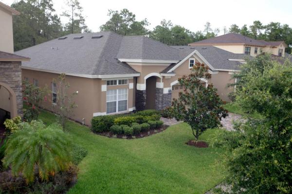 WOODLAND LAKES PRESERVE UN 02