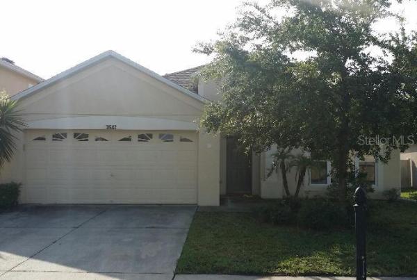 BALLANTRAE VILLAGE 06