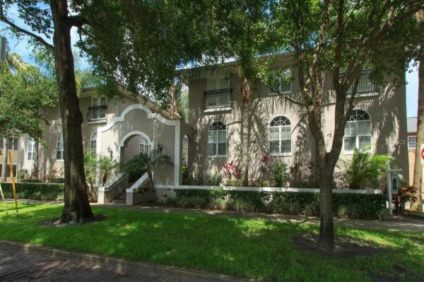 RUTH COURT CONDO OR 6180 1896