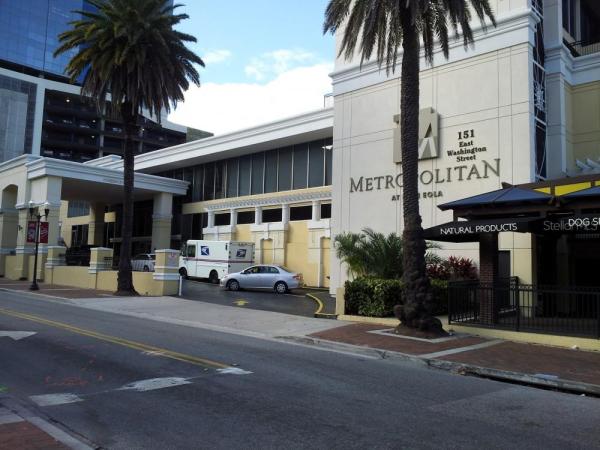 METROPOLITAN/LK EOLA