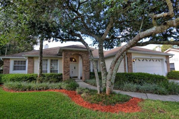 HUNTERS STAND AT CARILLON