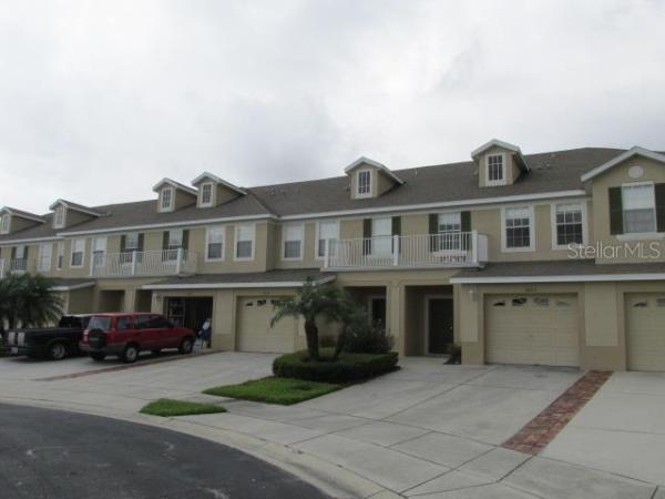 TWNHOMES FLORA RIDGE P2