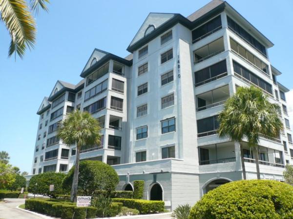 FEATHER POINTE I CONDO