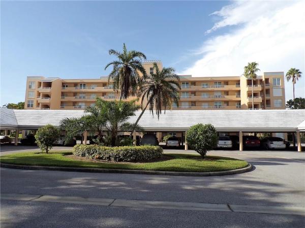 THE WOODS AT PINEBROOK