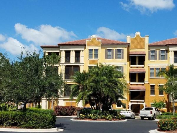 BOCA LAGO AT VIVANTE