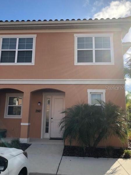 REGAL OAKS AT OLD TOWN