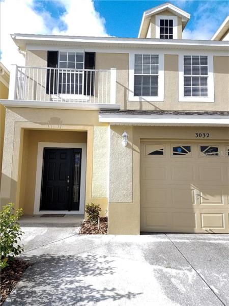 TWNHOMES FLORA RIDGE P2