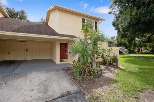 GREENS OF TOWNN COUNTRY A CONDO