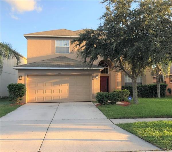 CARRIAGE POINTE PH 01