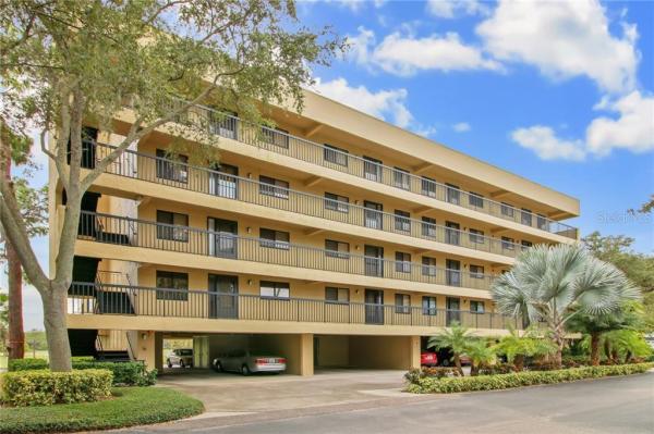 GREEN DOLPHIN PARK MID-RISE CONDO