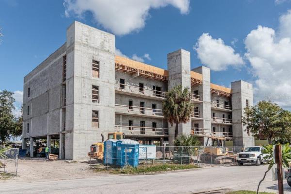 MADEIRA DEL MAR CONDOMINIUM