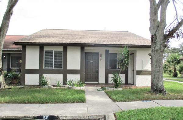 VILLAS OF BEACON GROVES