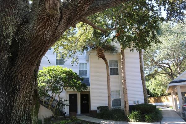 BENTLEY AT COBBS LANDING CONDO THE