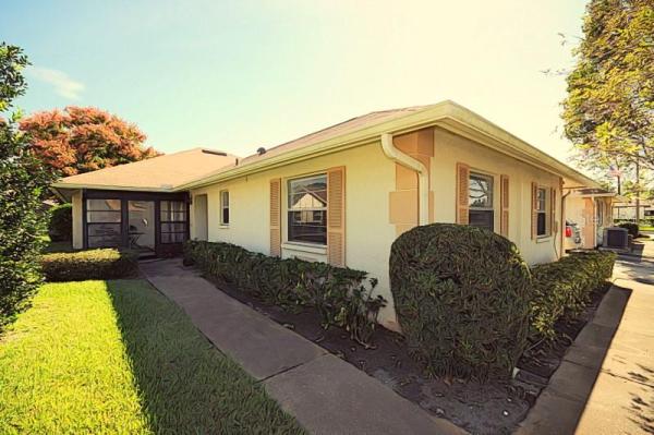 SCOTSDALE CLUSTER CONDO