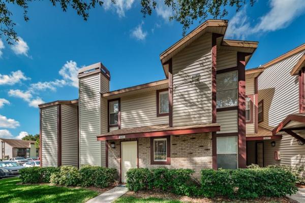 HARBOURTOWNE AT COUNTRY