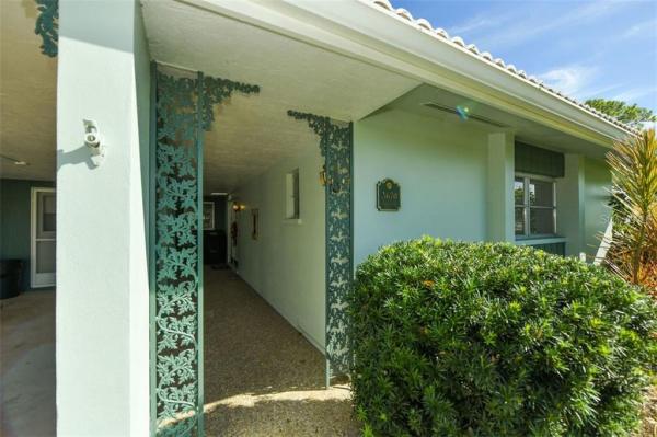 VILLAGE GREEN FOREST LAKE 12