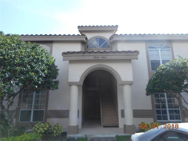 TOWNES SOUTHGATE CONDO PH B