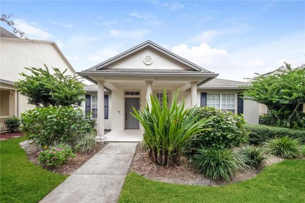 LAKES WINDERMERE PH 01 49 108