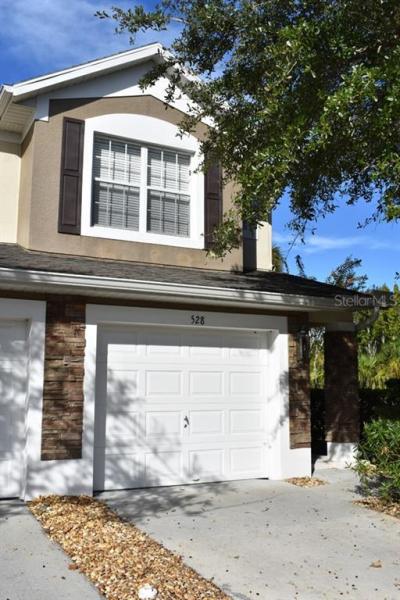 CARRIAGE HOMES AT DUNWOODY COMMONS A CONDO