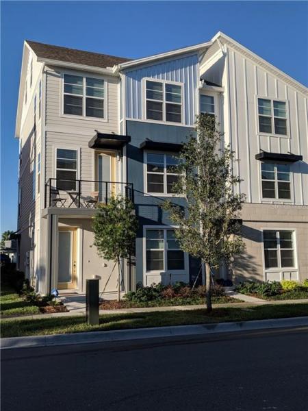 LAUREATE PARK NBRHD CENTER PH 1