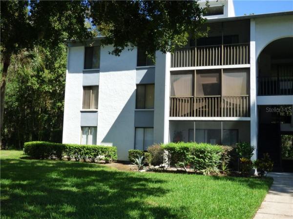 PINE RIDGE AT LAKE TARPON VILLAGE