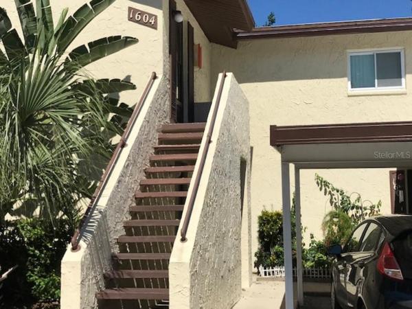 MAGNOLIA SQUARE CONDO INC