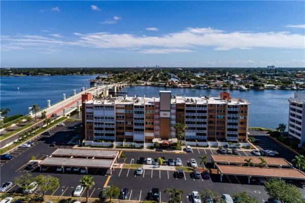 TREASURE ISLAND TENNIS & YACHT CLUB