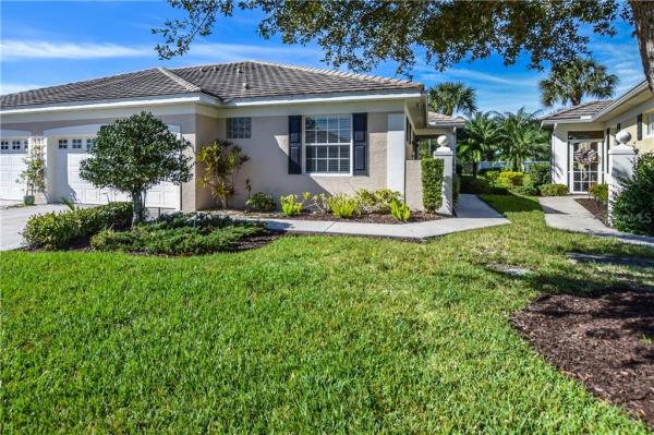 HAMPTON MEWS ST ANDREWS EAST AT PLANTATON