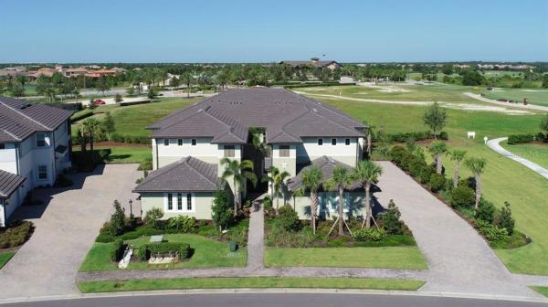 CLUBSIDE AT COUNTRY CLUB EAST