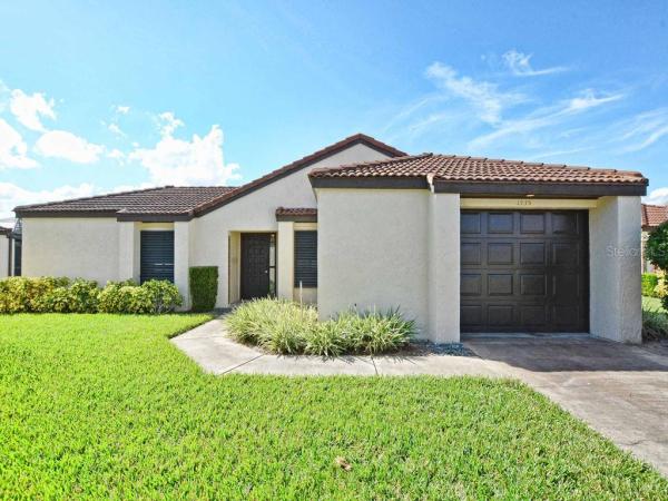 TAVARES VISTA DEL LARGO CONDO PH 03